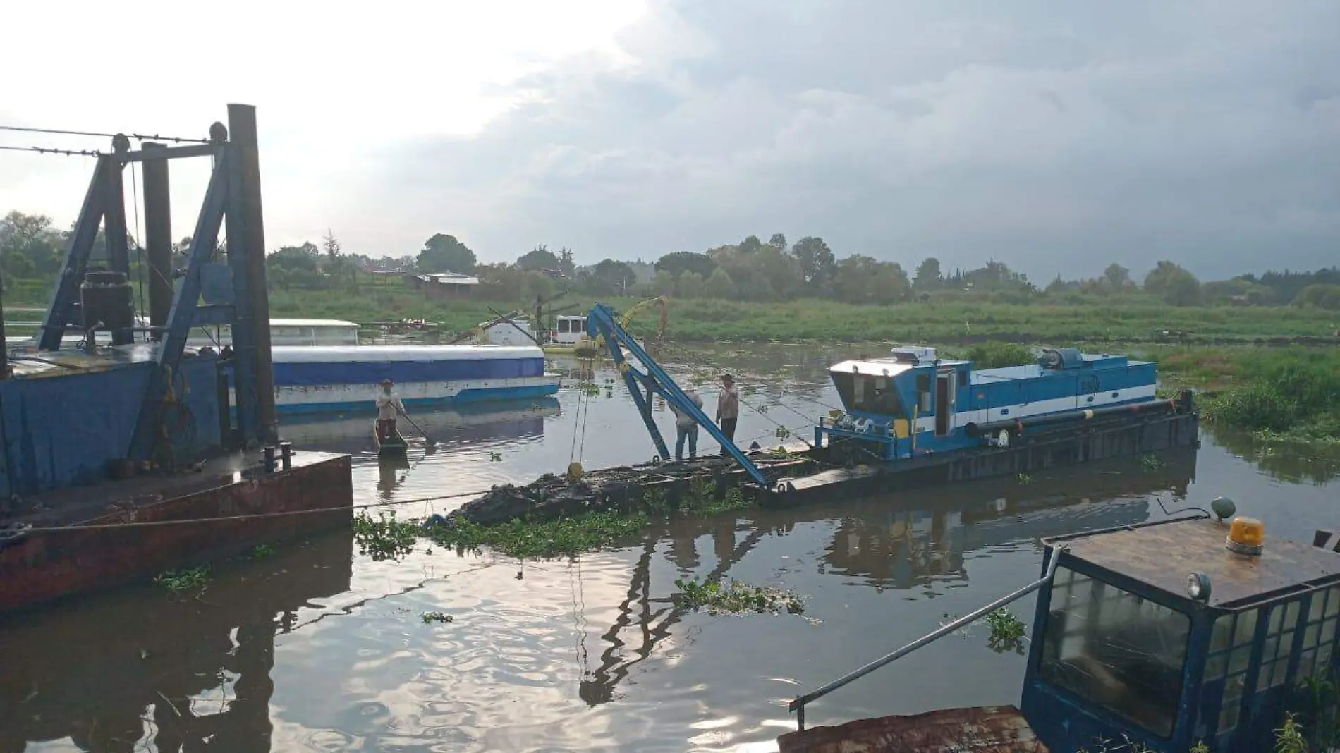 draga lago pátzcuaro compesca